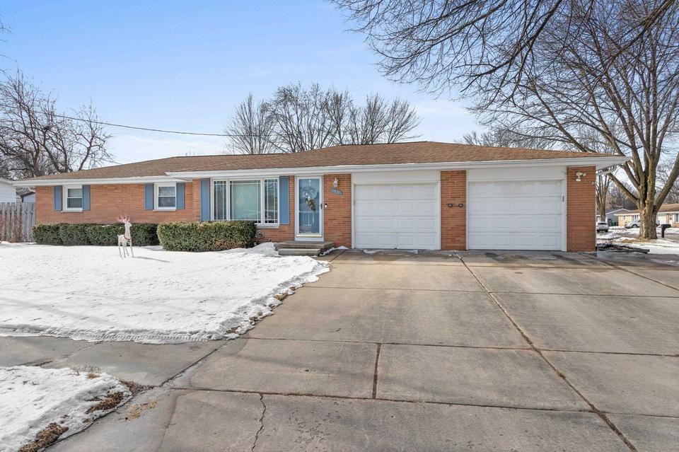 1831 Nancy Ave, Green Bay, WI 54303 35 Photos MLS 50254505 Movoto