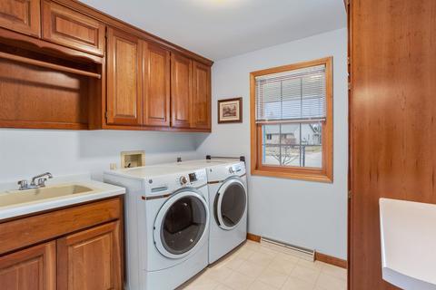 2208 S Matthias St, Appleton, WI 54915 photo 18