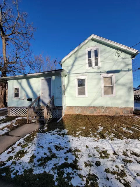 812 N Durkee St, Appleton, WI 54911 photo 1