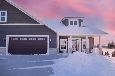 1392 Lighthouse Village Rd, Fond Du Lac, WI 54937