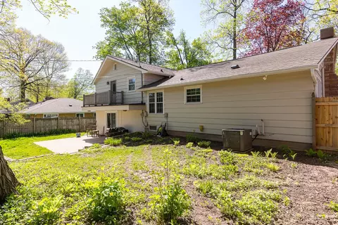 1042 E Melrose Ave, Appleton, WI 54911 photo 2