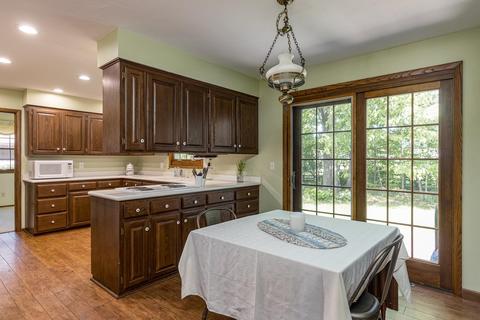 2632 S Carpenter St, Appleton, WI 54915 photo 9
