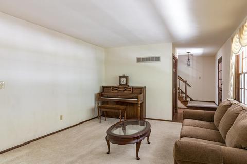 2632 S Carpenter St, Appleton, WI 54915 photo 3