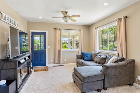 318 E Randall St, Appleton, WI 54911 photo 3