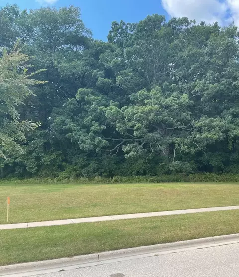 Stordeur Drive, Green Bay, WI 54313