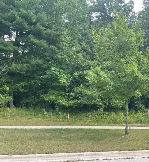 Pinecrest Road, Green Bay, WI 54313