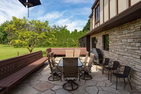 5735 W Spencer St, Appleton, WI 54914 photo 4
