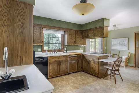 5735 W Spencer St, Appleton, WI 54914 photo 18