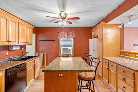 1025 W Grant St, Appleton, WI 54914 photo 7