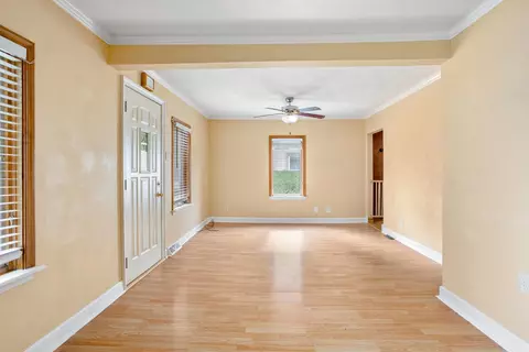 1025 W Grant St, Appleton, WI 54914 photo 3