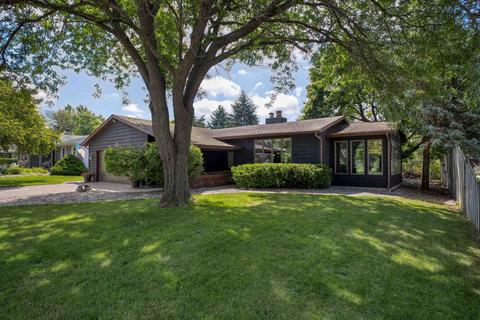 2131 W Harvest Dr, Appleton, WI 54914 photo 1