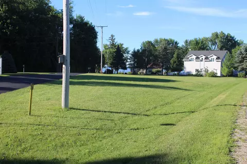 County Rd H, Fremont, WI 54940
