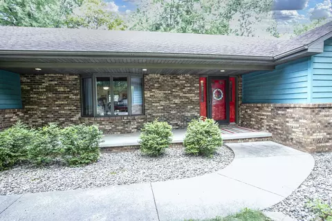 3217 S White Birch Ln, Appleton, WI 54915 photo 3