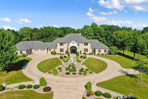 3184 Morningwoods Ct, Green Bay, WI 54311