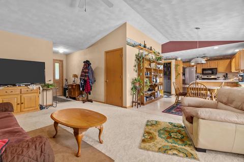 w5979 Garnet Drive, Appleton, WI 54915 photo 3