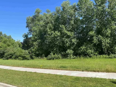 3005 E Incline Way #87, Appleton, WI 54913