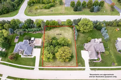 6705 Smoketree Pass #8, Appleton, WI 54913