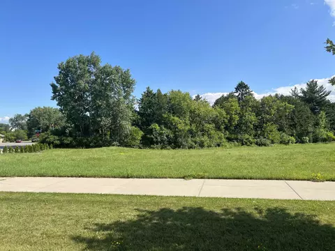 3015 Apple Hill Blvd #90, Appleton, WI 54913