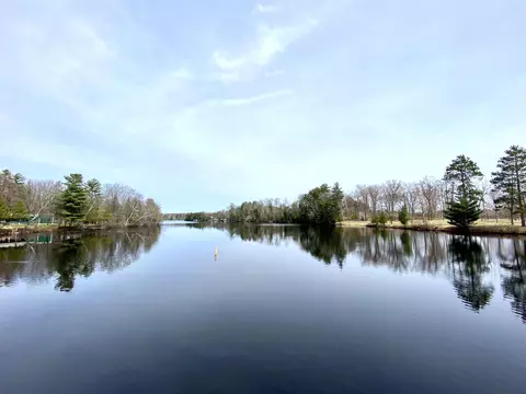 Hydro Court, Crivitz, WI 54114