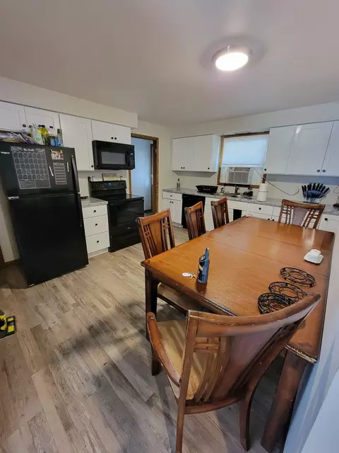 17 Seminole Ct, Appleton, WI 54914 photo 2