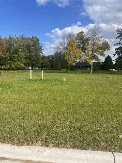 3567 E Hank Ave, Ashwaubenon, WI 54115