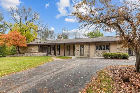 1120 S Timmers Ln, Appleton, WI 54911