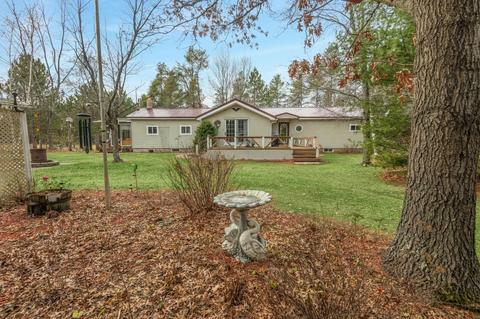 w10413 Konstad Lane, Crivitz, WI 54114