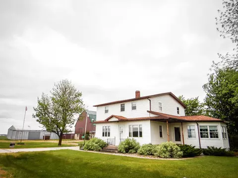 3136 N Cth P, New Franken, WI 54229