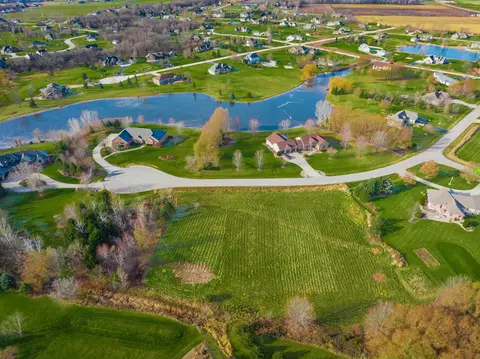 Nostalgic Court, De Pere, WI 54115