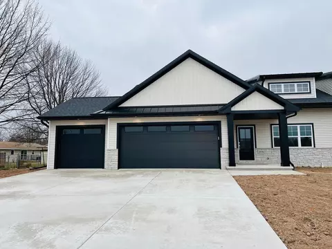 2970 Sitka St, Green Bay, WI 54311