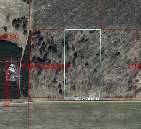 E Campfire Road, Leopolis, WI 54948