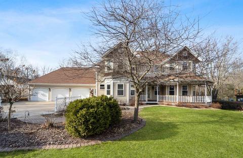w2672 Hillside Drive, Appleton, WI 54915