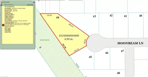 710 Moon Beam Ln #44, Francis Creek, WI 54214