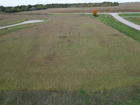 N866 Eunice Court #1E, Fremont, WI 54940