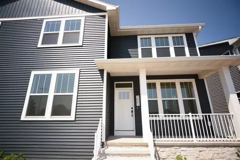 205 Red Cedar Pkwy, Kimberly, WI 54136