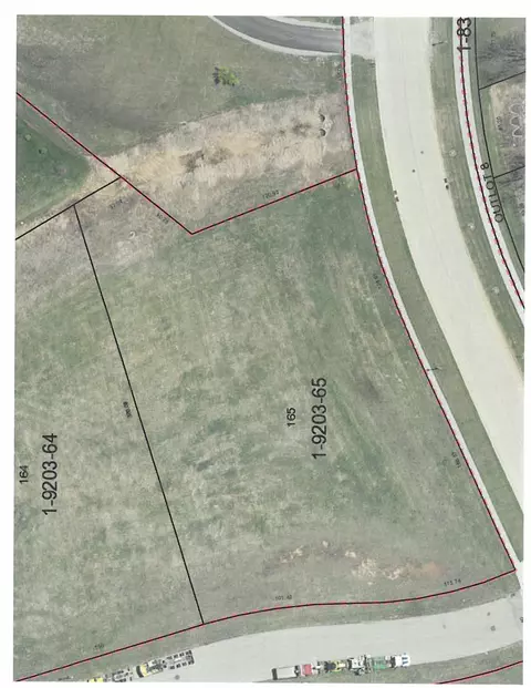 7136 N Purdy Pkwy #165, Appleton, WI 54913