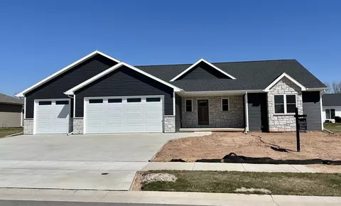w6002 Zach Street, Menasha, WI 54952