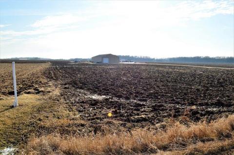 886 Mallard Rd, Wrightstown, WI 54180