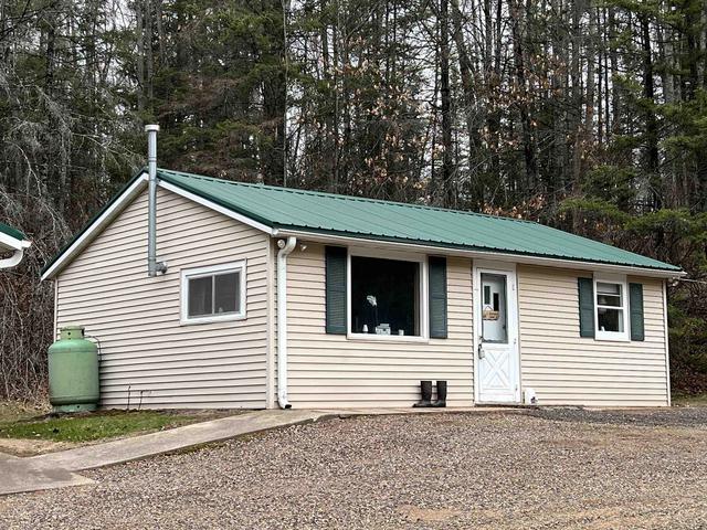 w7134 County Road R, Niagara, WI 54151