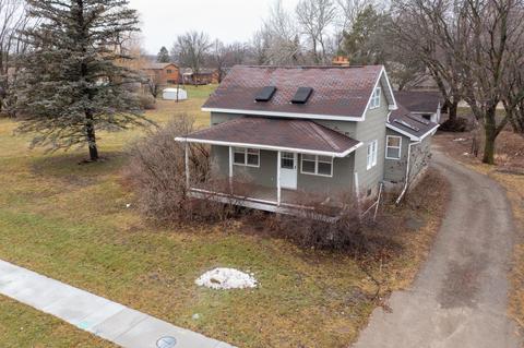 2808 W 9th Ave, Oshkosh, WI 54904