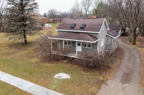 2808 W 9th Ave, Oshkosh, WI 54904