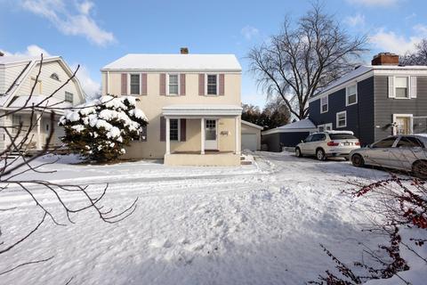 1818 7th St, Menominee, MI 49858