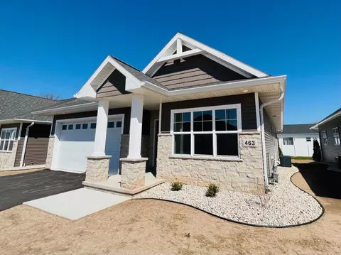 463 Papermill Cir, Kimberly, WI 54136