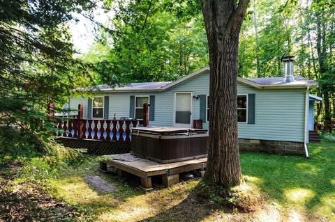 17433 Faye Ln, Lakewood, WI 54138