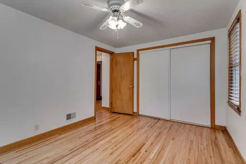 2 Cherry Ct, Appleton, WI 54915 photo 9