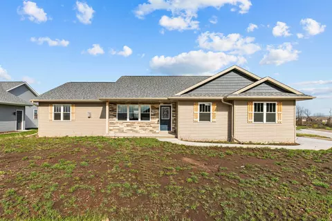 764 Pauls Pl, Oshkosh, WI 54904