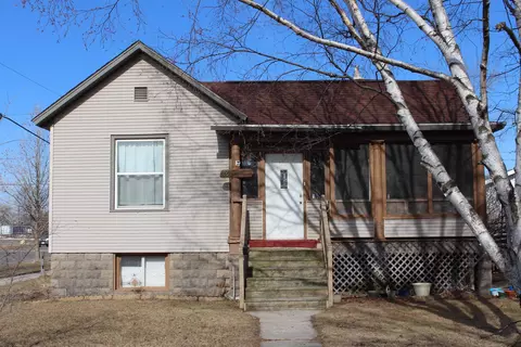 836 Carney Blvd, Marinette, WI 54143
