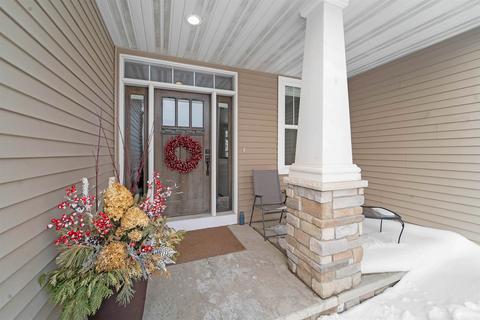 840 W Northstar Dr, Appleton, WI 54913 photo 2