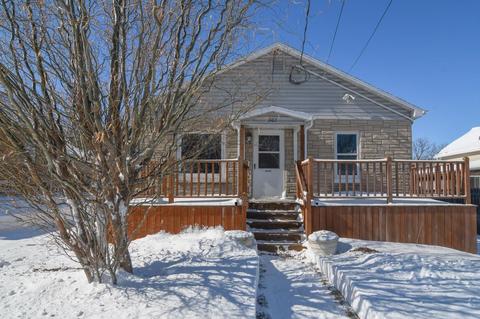 307 Jorgensen St, Denmark, WI 54208