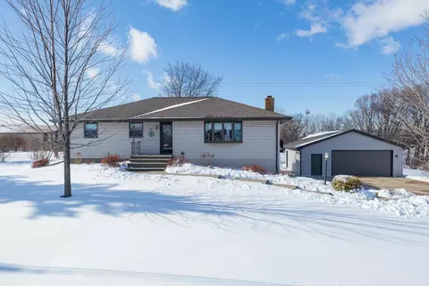 n451 Railroad Street, Appleton, WI 54915